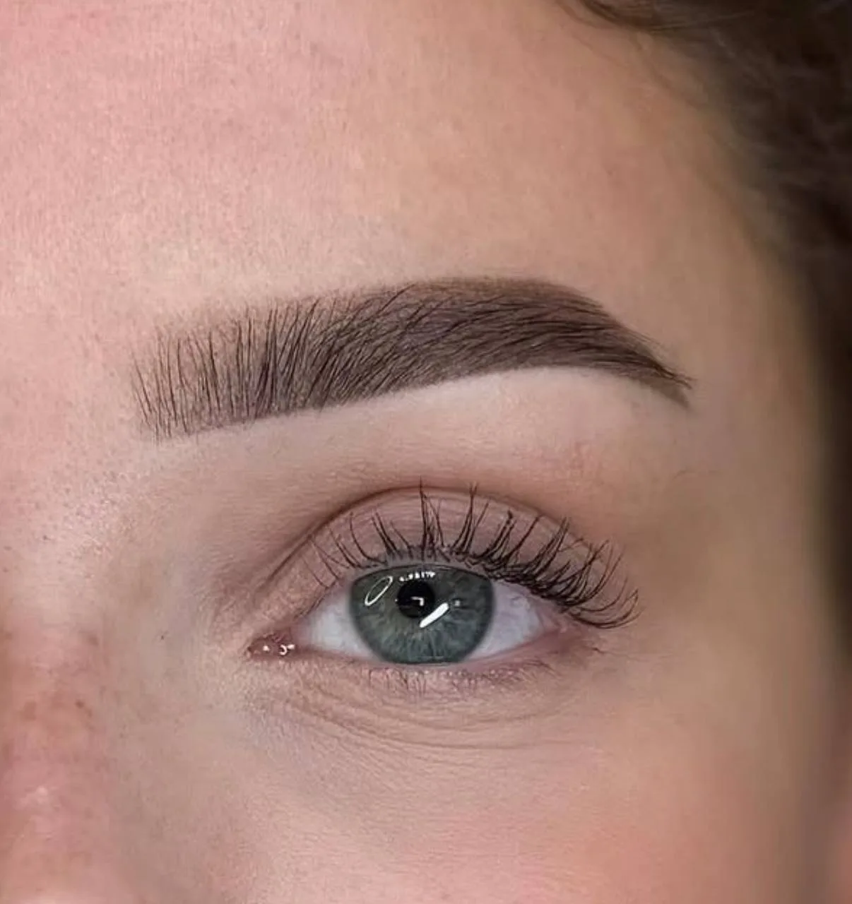 Powder Brows Dubai – Soft Powder Finish